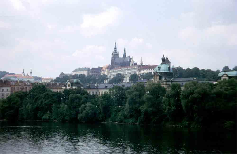 11 - Rep. Checa - Praga, panoramica